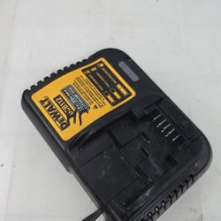 DeWalt DCB112 Max 12V / 20V Lithium-Ion Battery Charger