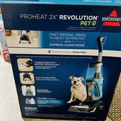BRAND NEW / NEVER USED Bissell ProHeat 2X Revolution Pet Upright Carpet Cleaner 35792