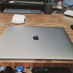 16inch Apple MacBook Pro, Core i9, 500GB, 32gb ram, Radeon Pro, Newest MacOS