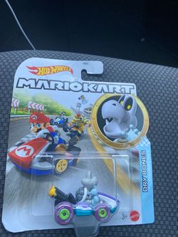 Hot Wheels Mario Kart Dry Bones Standard Kart