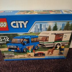 LEGO City 2016 (60117) Van & Caravan