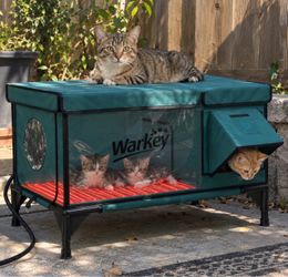NEW WARKEY Heated Outdoor Cat House 28” w/ Heating Mat
