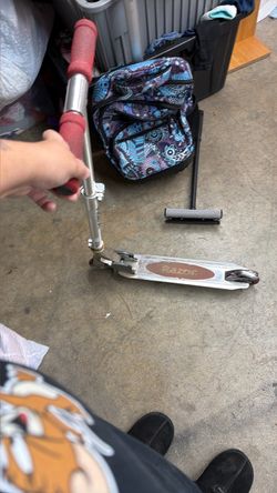 Razor scooter