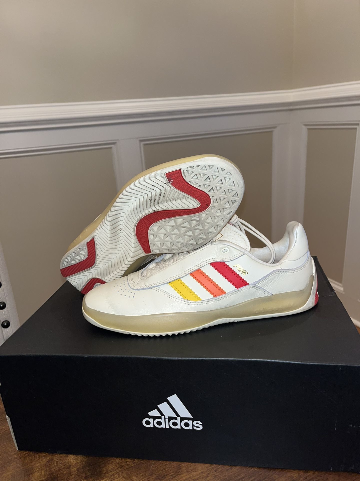 Mens sz 8.5 adidas PUIG