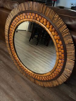 37” Round Bamboo Mirro