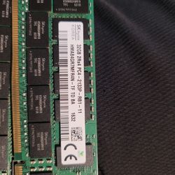 (4) SK HYNIX 32 GB  2RX4 PC4 2133P RB1 11