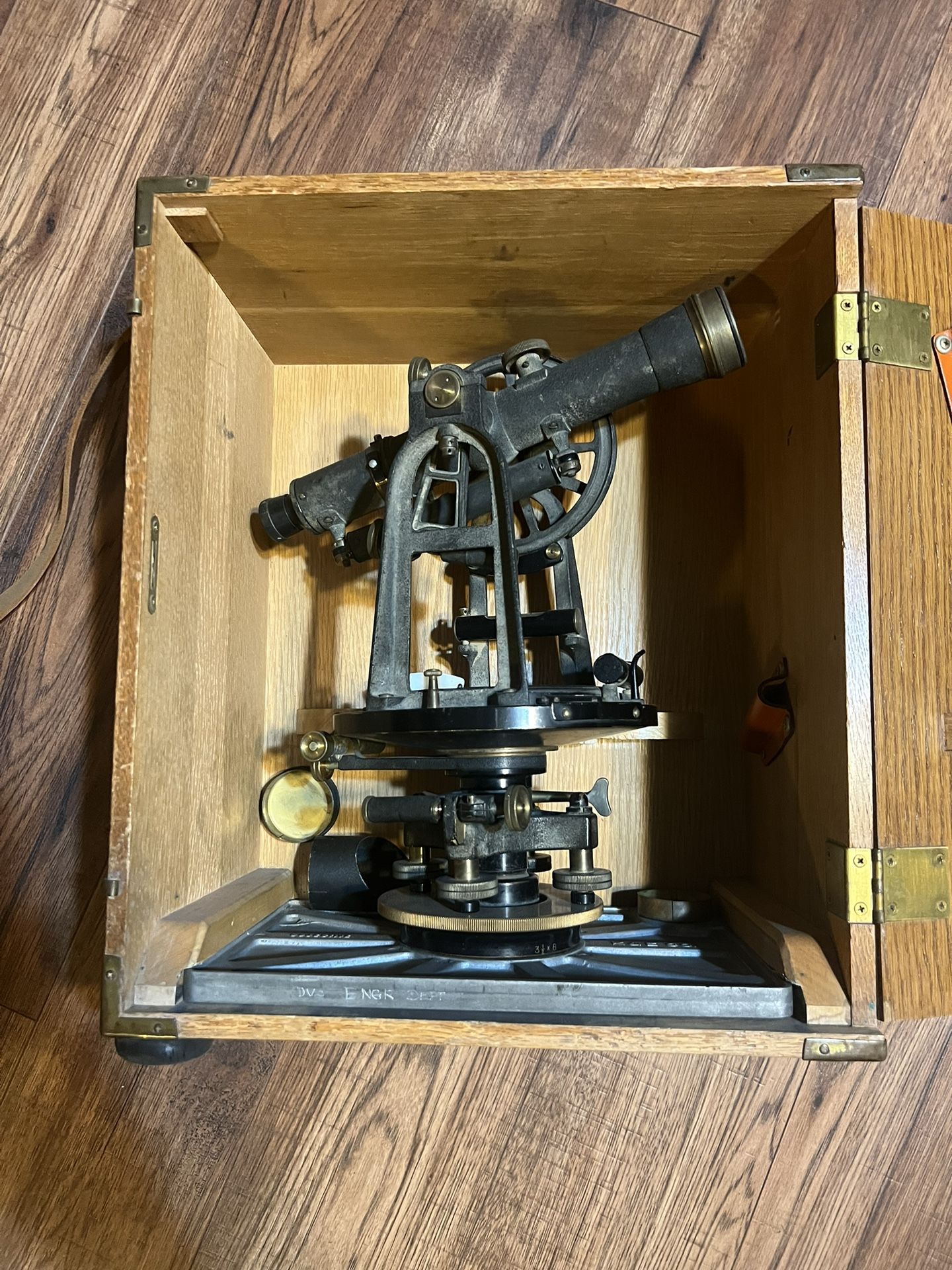 Keuffel & Esser Transit Scope & Compass P5085c