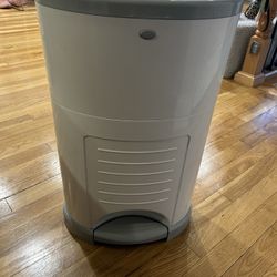 Dekor Diaper Pail