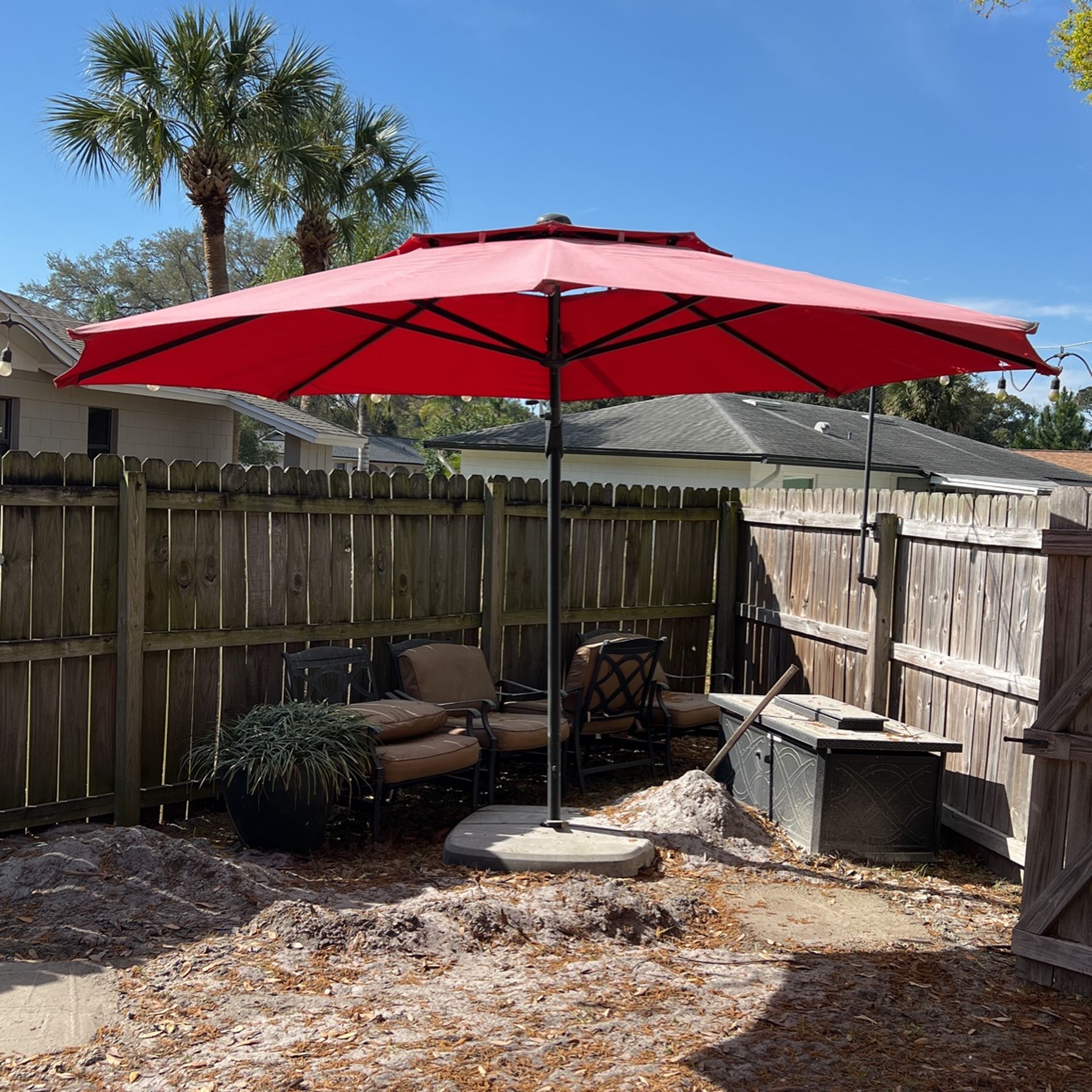 Patio Umbrella for Sale in Aloma, FL OfferUp