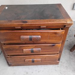 Small Dresser 