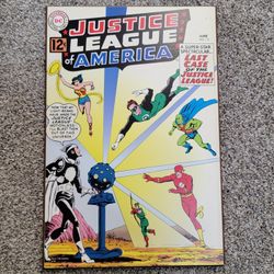 Justice League of America 12 Cover Wood Wall plaque 13x19 DC Comics