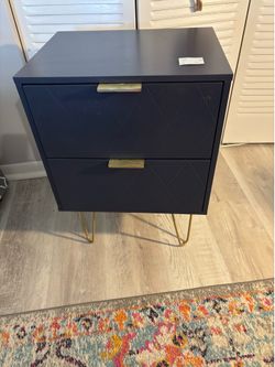 SMALL NIGHT STAND