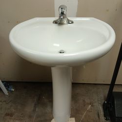 Kohler Sink And Pedestal 