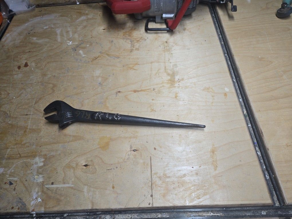 Klien Tools Spud Cresent Wrench