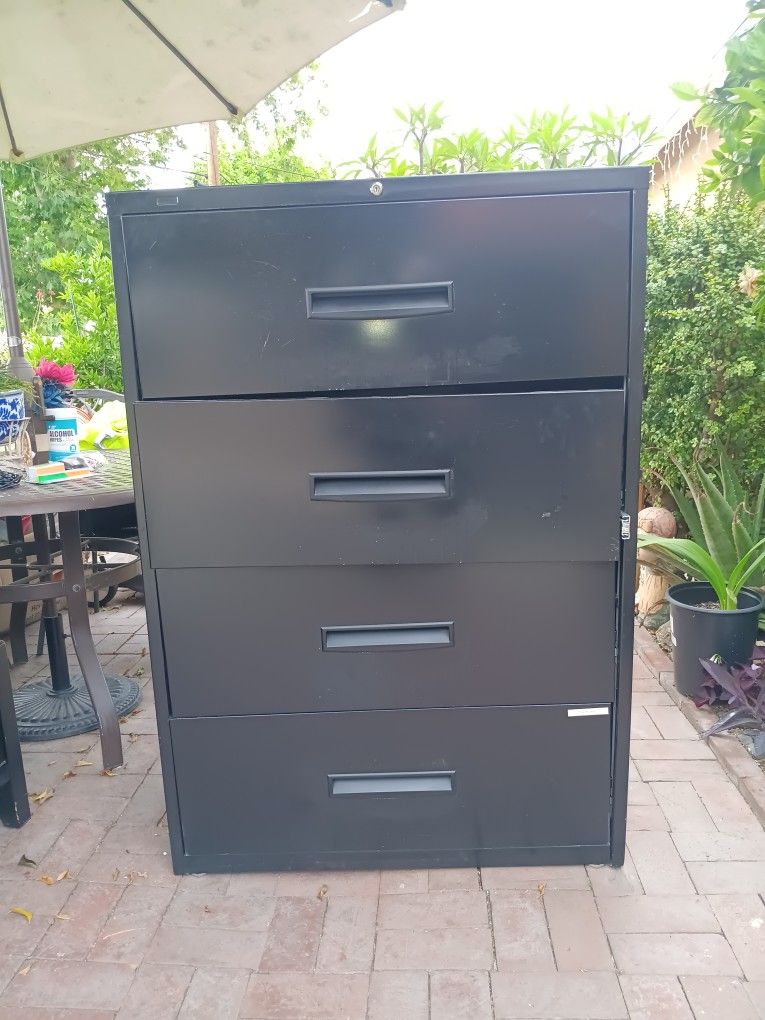 Metal Storage Cabinets
