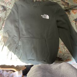 Green Medium The North Face Hoodie 