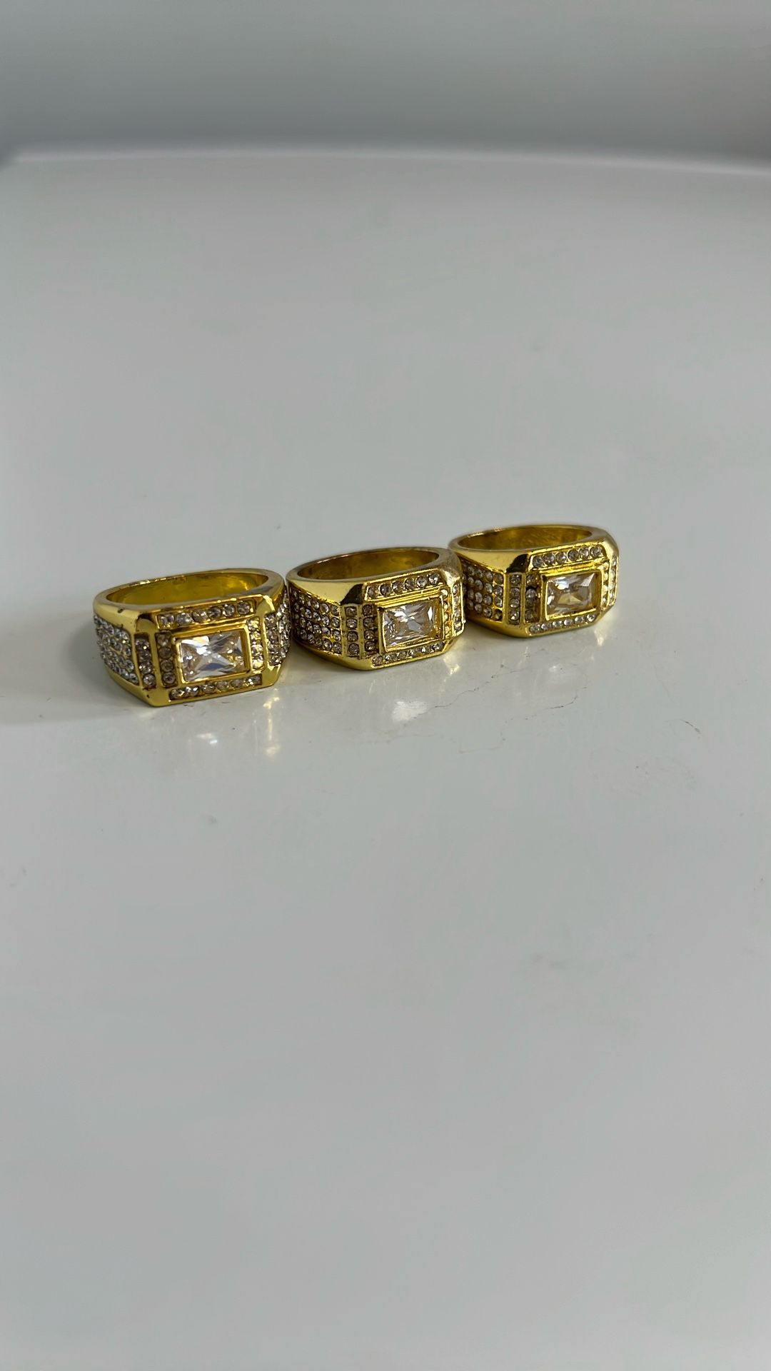 Gold Ring With Diamonds