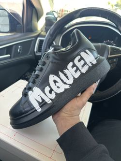 Alexander McQueen Graffiti 