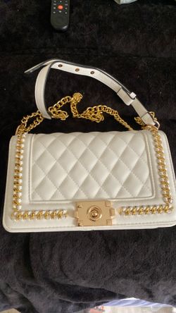 Brand mew purse comes with wallet