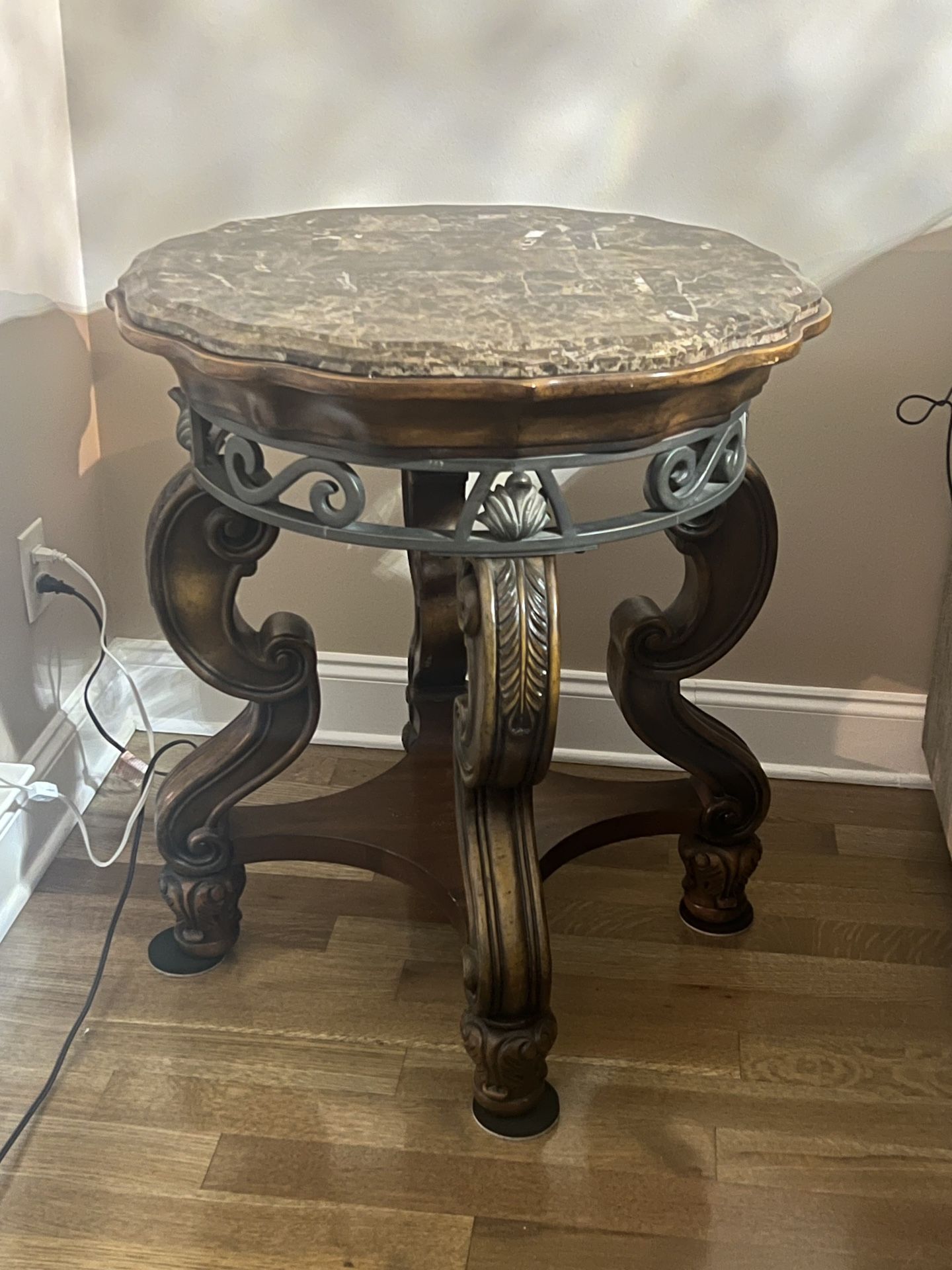Price drop /Marble End Table – Solid Wood Base / – MUST GO”