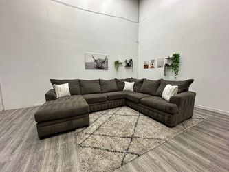 Sectional Couch - Free Delivery
