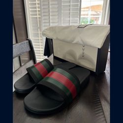 Gucci Rubber Slides (Men)