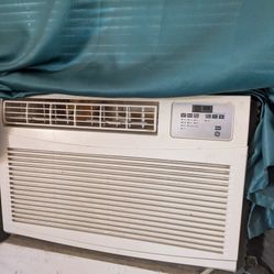 GE 220 Window AC 