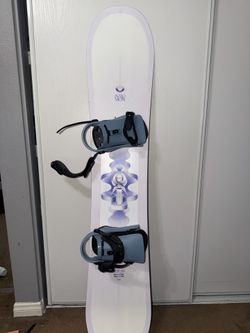 Salomon Lotus 146 snow board + bindings