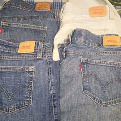Levis Womens