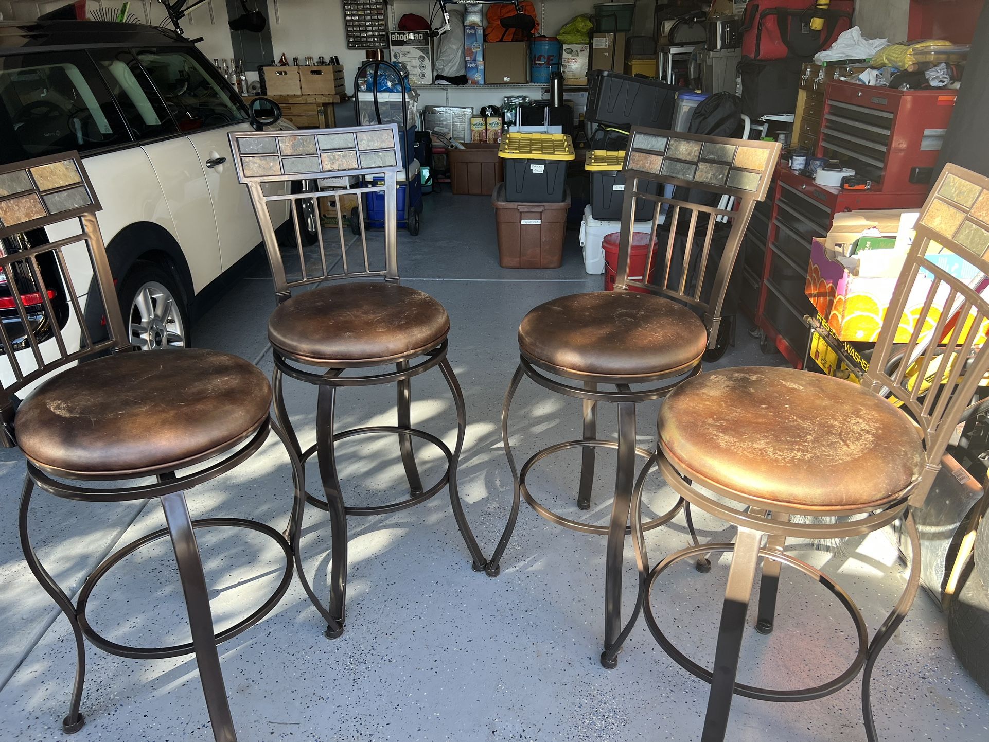 Swivel Bar Stools (4)