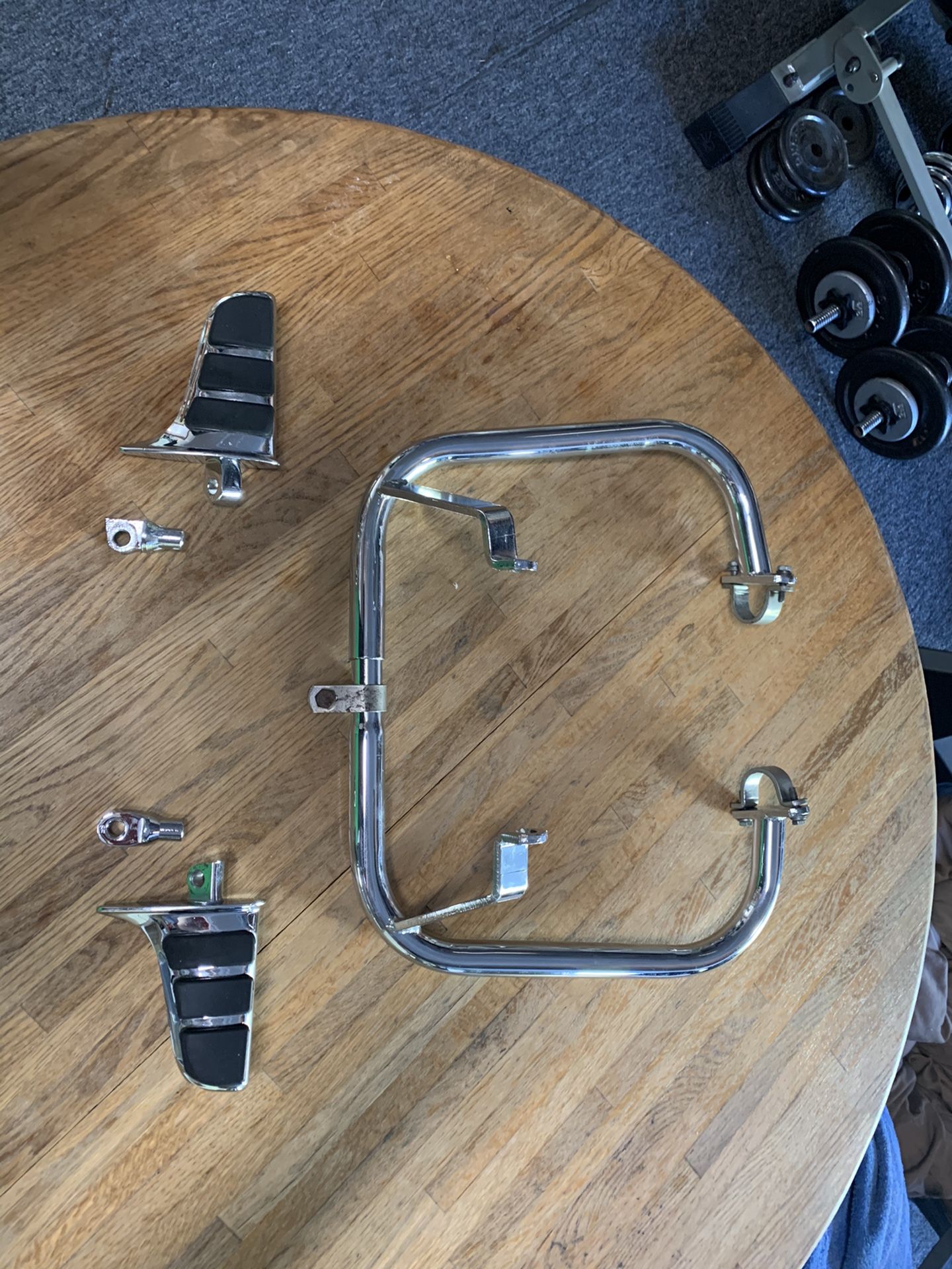 Engine Guards for Suzuki VS 800 and pegs