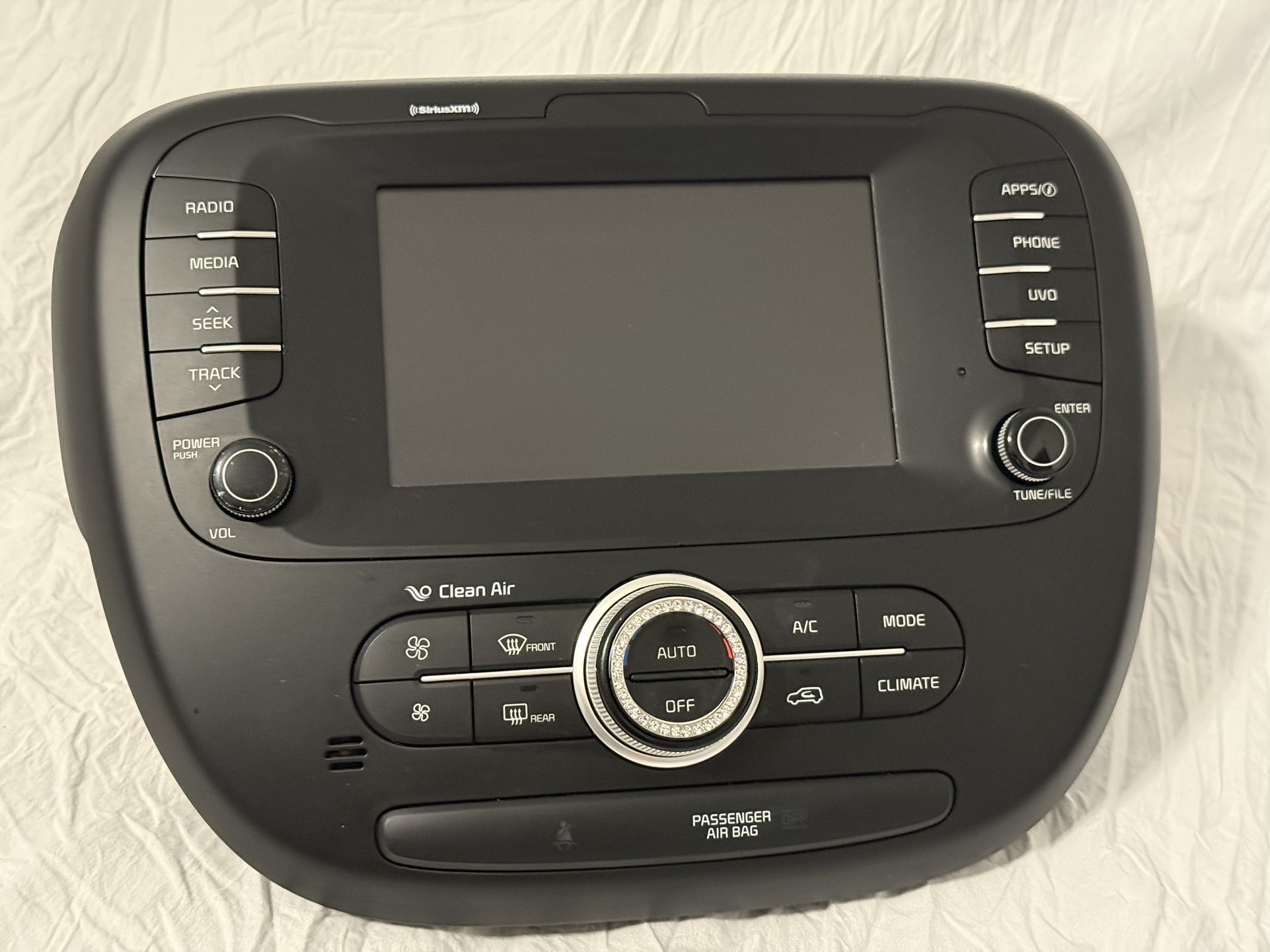 2017 Kia Soul Radio Touchscreen w/ Climate Control (Tested OEM 96160-B2310CA)