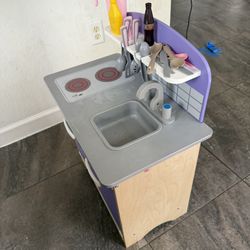 Toy Kitchen For 25