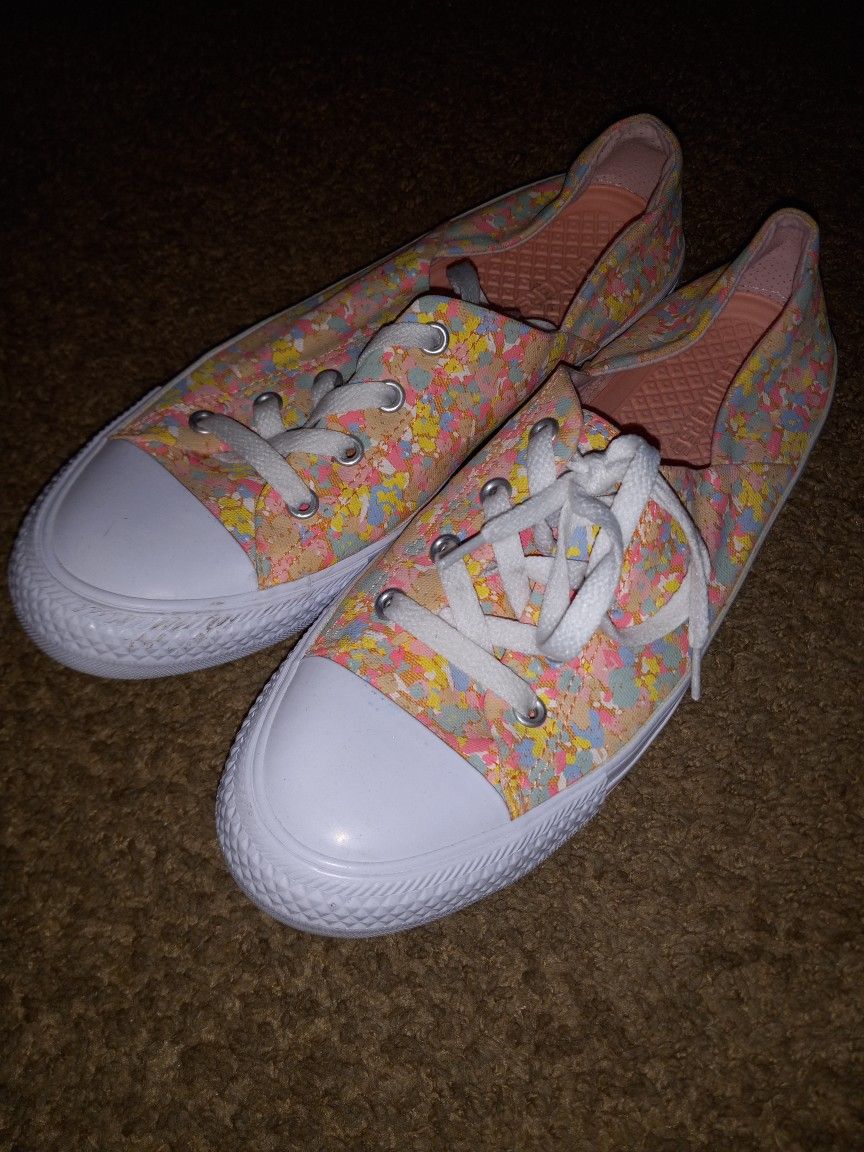 Converse Size 10