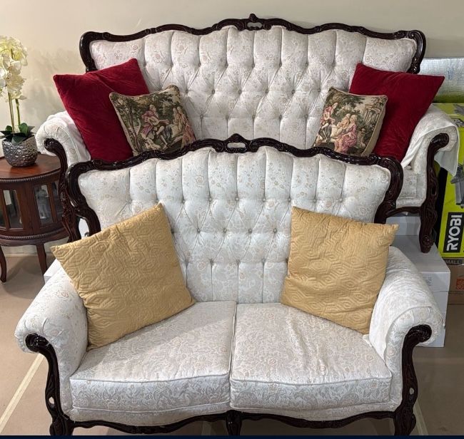 Antique Style Sofa/loveseat Set - Tufted Carved Wood