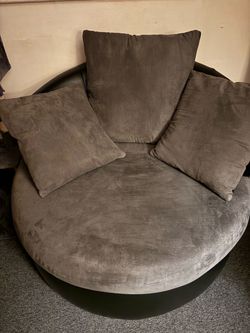 Large Round Swivel Accent Chair with Cushions