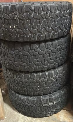 285/55/20 BFGoodrich ko2 Tires - Llantas