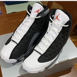 New Flint 13 Black White Size 10.5..