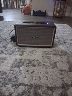 Tewell speaker