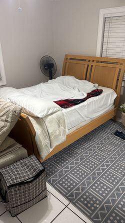 QUEEN BED FOR FREE