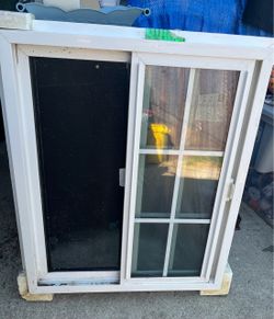 White Sliding Window with Screen