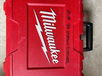 Milwaukee 1/4 M18 impact driver