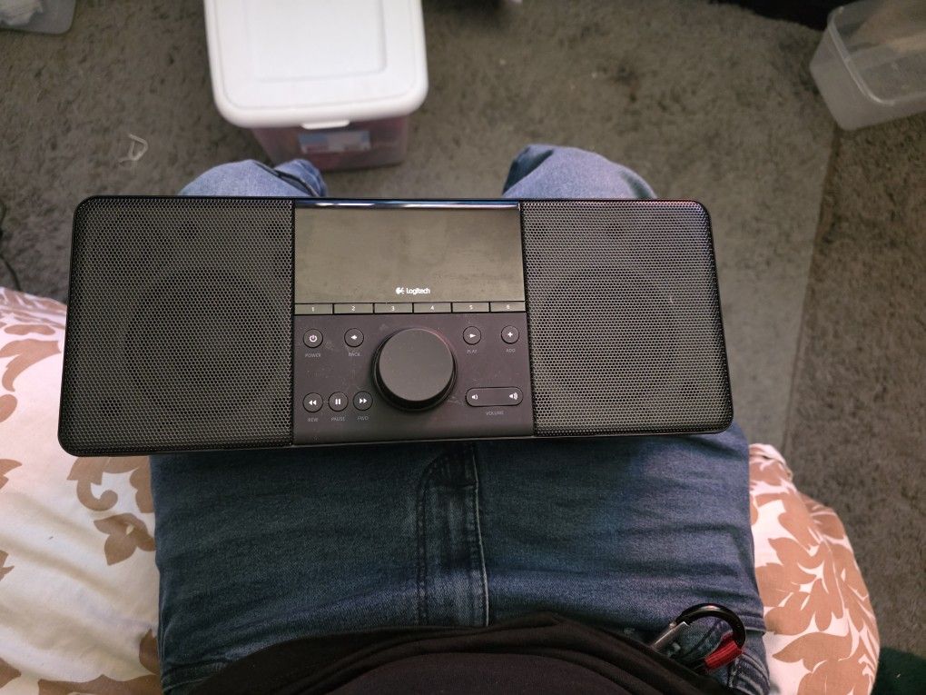 Logitech Squeezebox Boom All In One Network Music Player