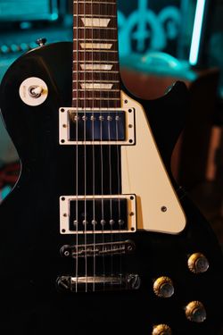 2016 Gibson Les Paul Studio - Ebony