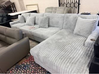New Large Modular Sectional Couch with USB and Cup Holders! Free Delivery 🚚 and Assembly 😊