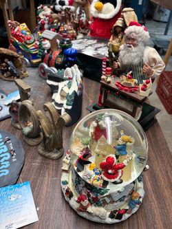 Large Lot Of Christmas Decor / Xmas Decorations
