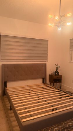 Queen size bed