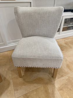 Accent Chairs