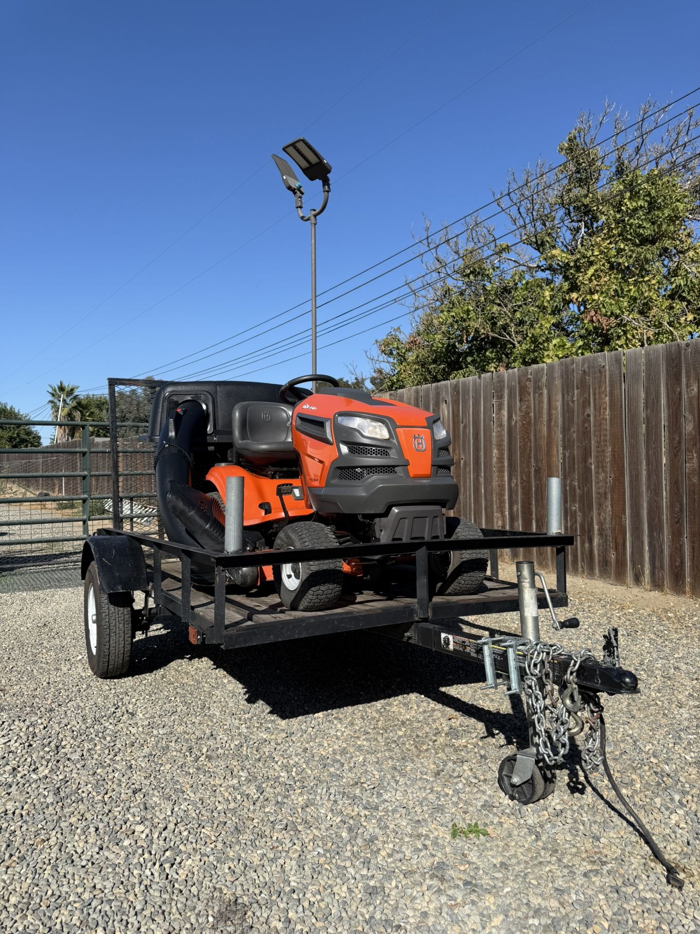 Riding Lawn Mower Tractor Husqvarna With Trailer