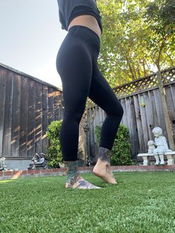 Gymshark Whitney Simmons High Rib Legging for Sale in San Jose, CA - OfferUp